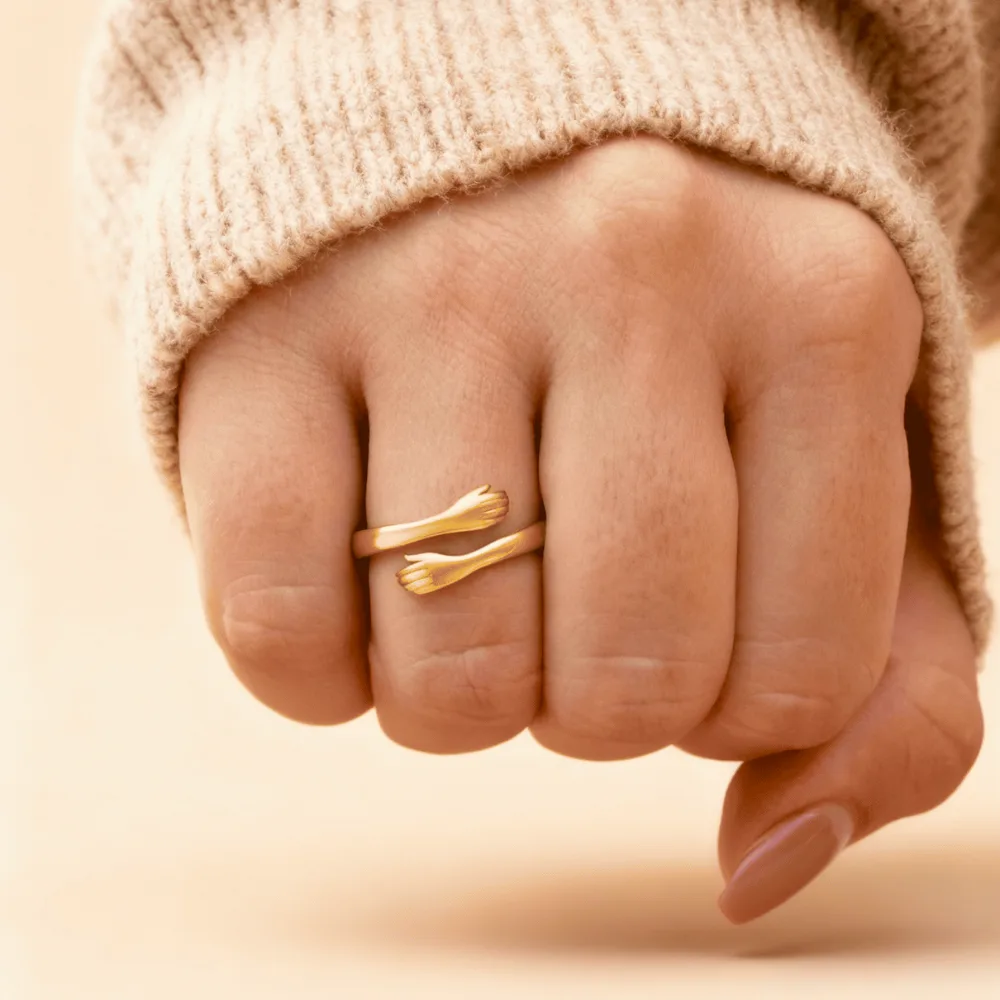 My Precious Granddaughter - Gold Hug Ring - Image 4